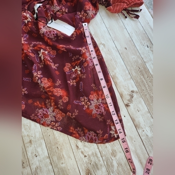 Chelsea & Theodore Burgundy mixed floral/ paisley / dot prints blouse NWT - Picture 6 of 11